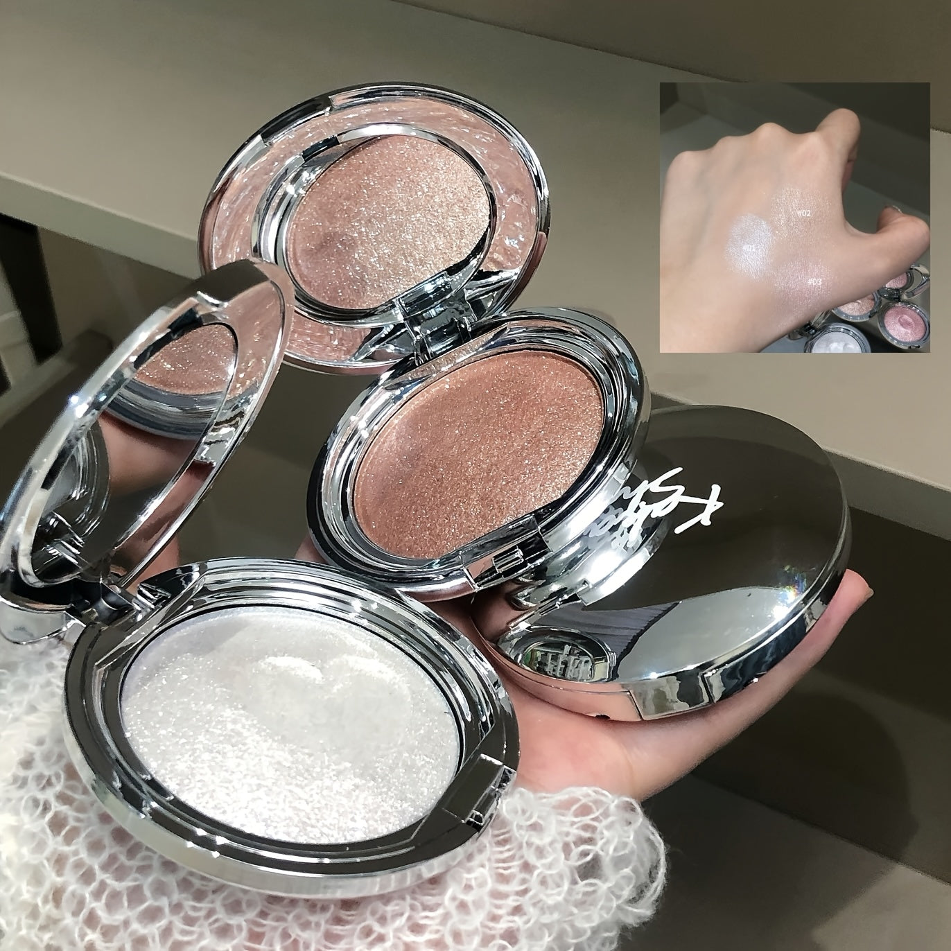 Glow Goddess Highlighter – Intense Shine & Long-Lasting Radiance for Face and Eyes