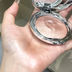 Glow Goddess Highlighter – Intense glans en langdurige uitstraling voor gezicht en ogen