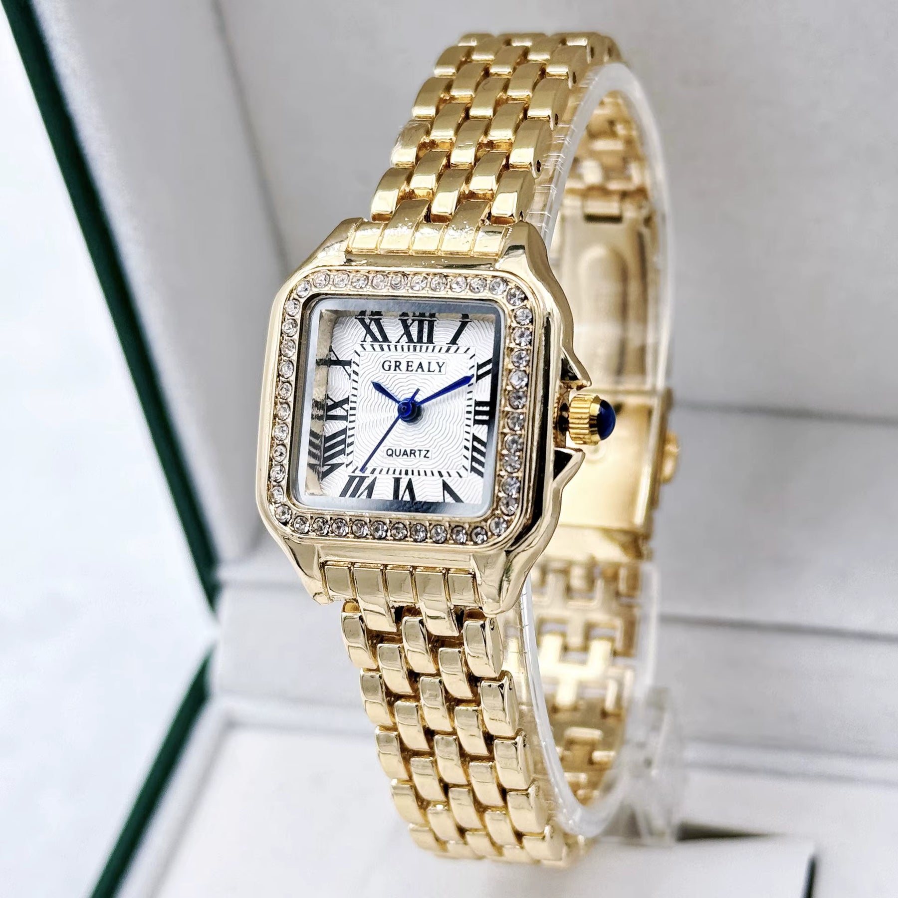 GREALY Vintage Luxury Women’s Watch