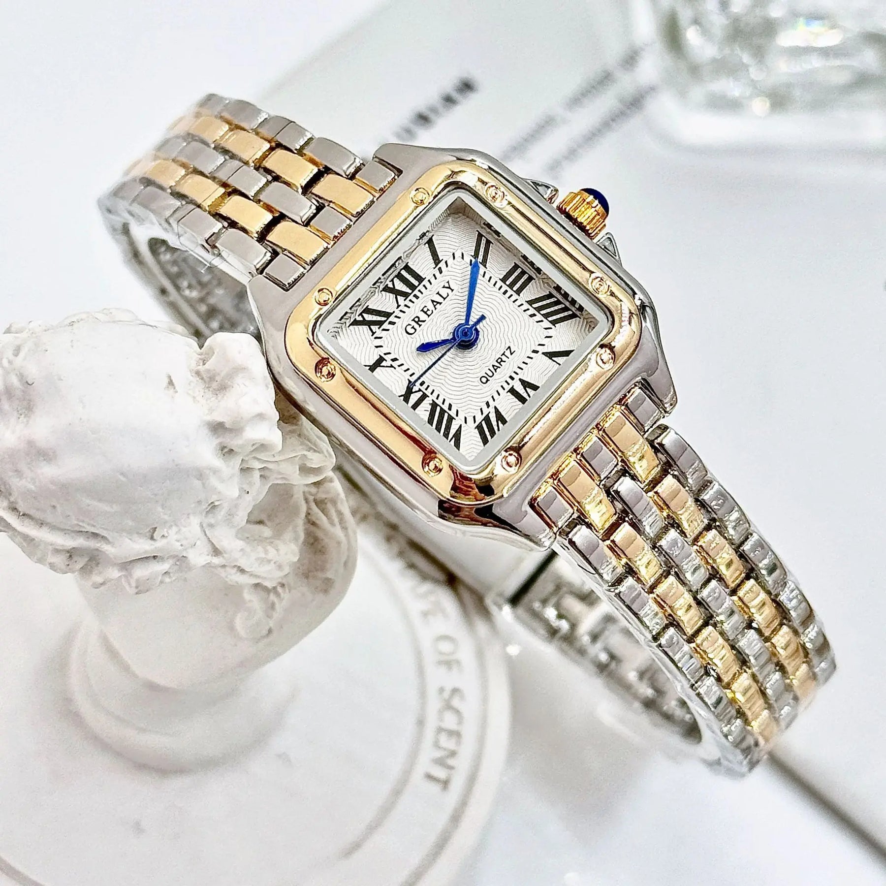 GREALY Vintage Luxury Women’s Watch